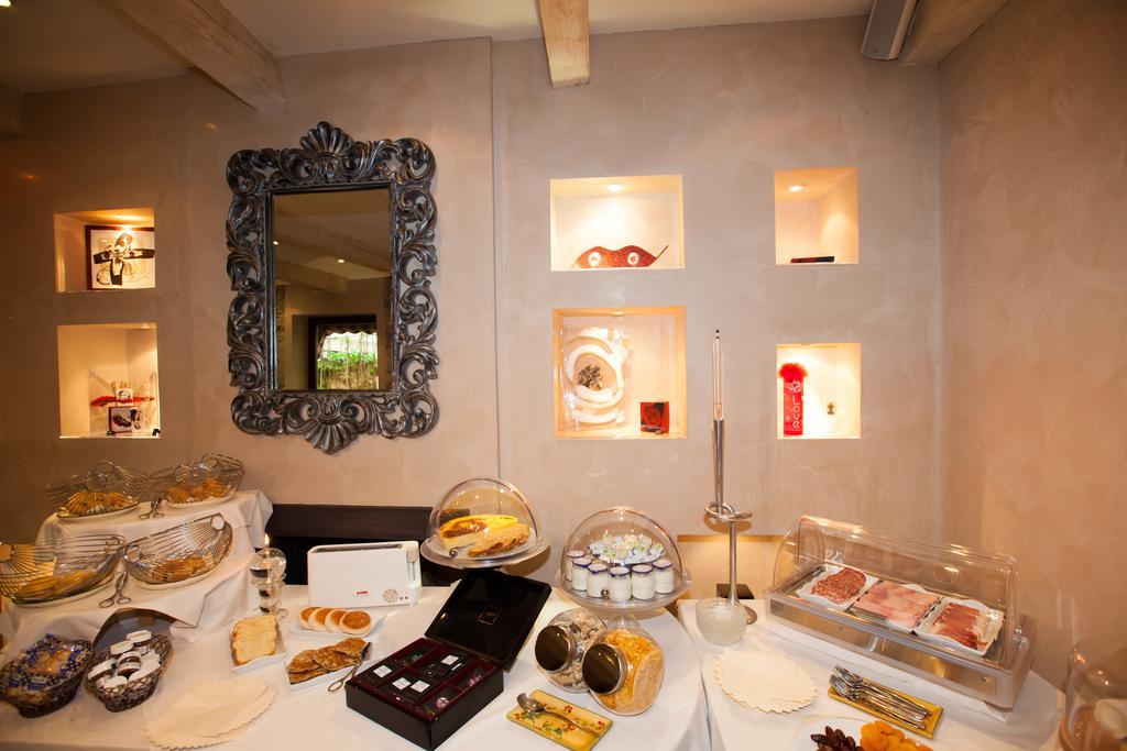 Paris Rome Hotell Menton Eksteriør bilde