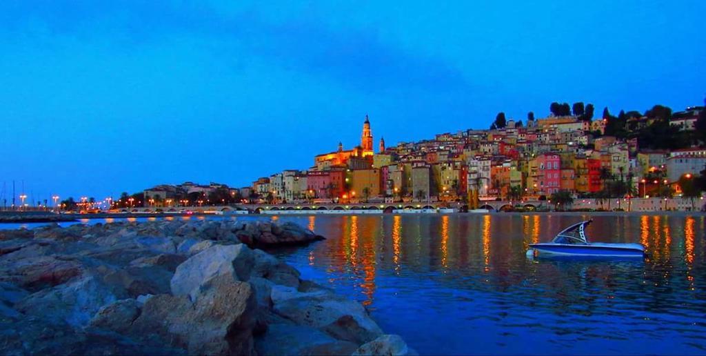 Paris Rome Hotell Menton Eksteriør bilde