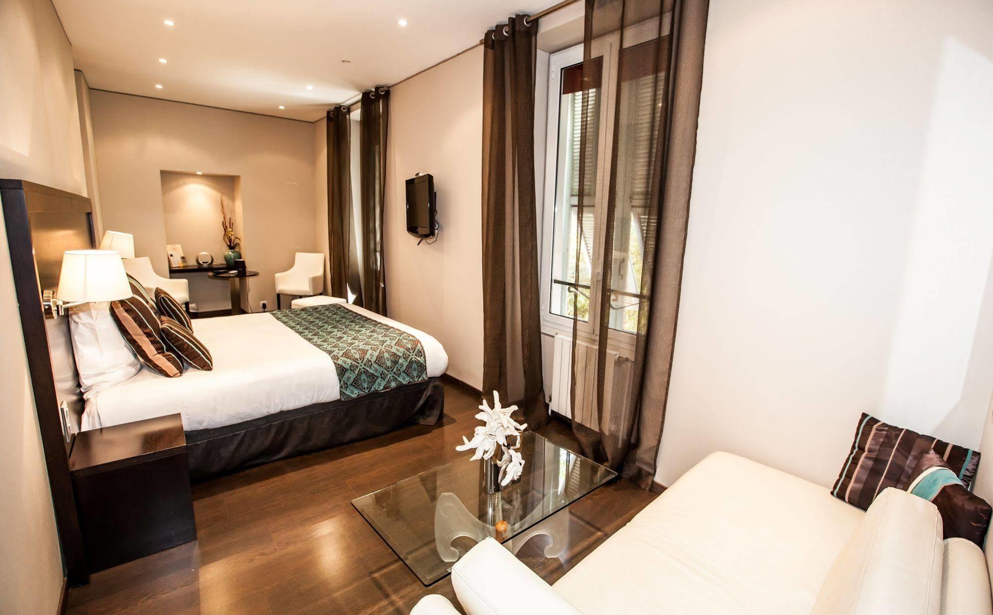 Paris Rome Hotell Menton Eksteriør bilde